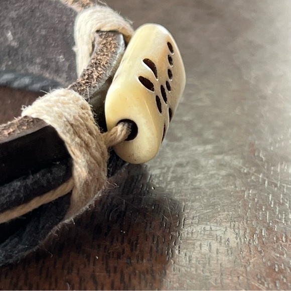 leather bracelet dragonfly on bovine bone OOAK handmade artisan boho unisex - Picture 7 of 12